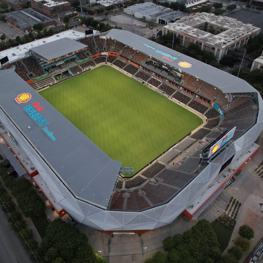 Dalla tribuna al campo: come nasce una squadra che aderisce – Immagine