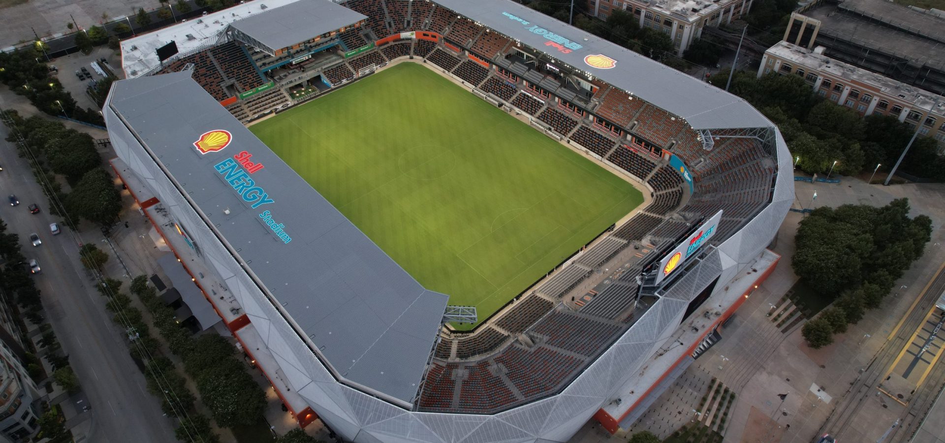 Dalla tribuna al campo: come nasce una squadra che aderisce – Immagine